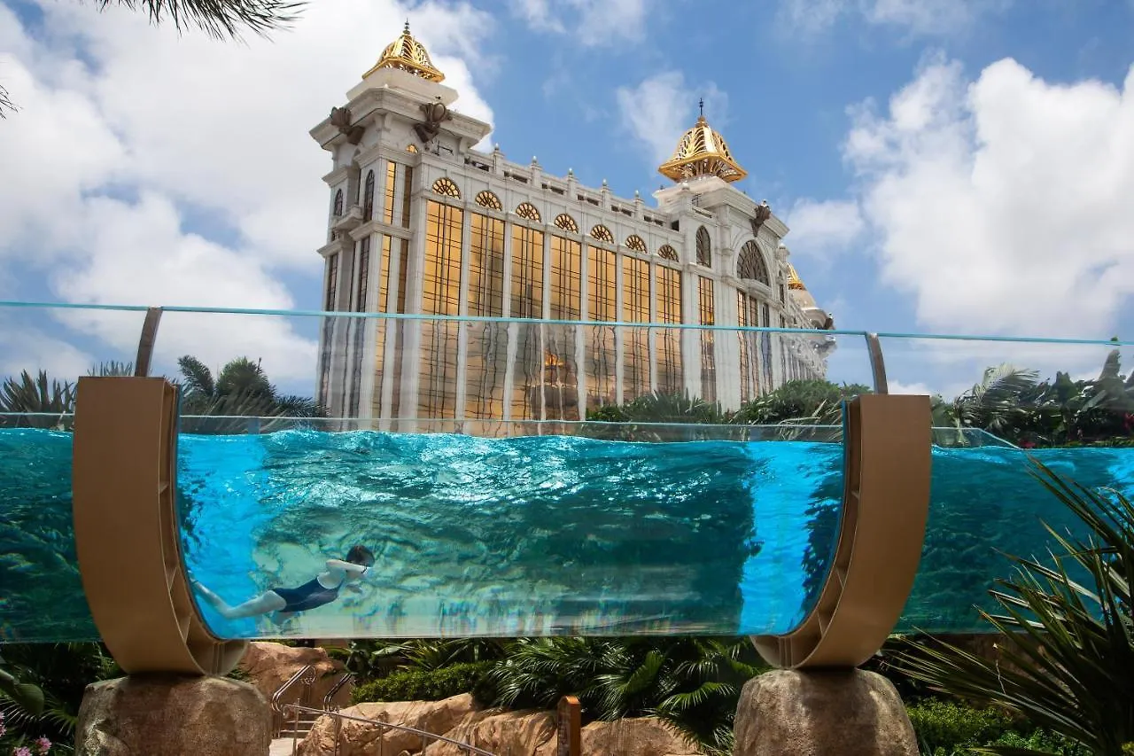 Banyan Tree Macau Hotel 5*,  China