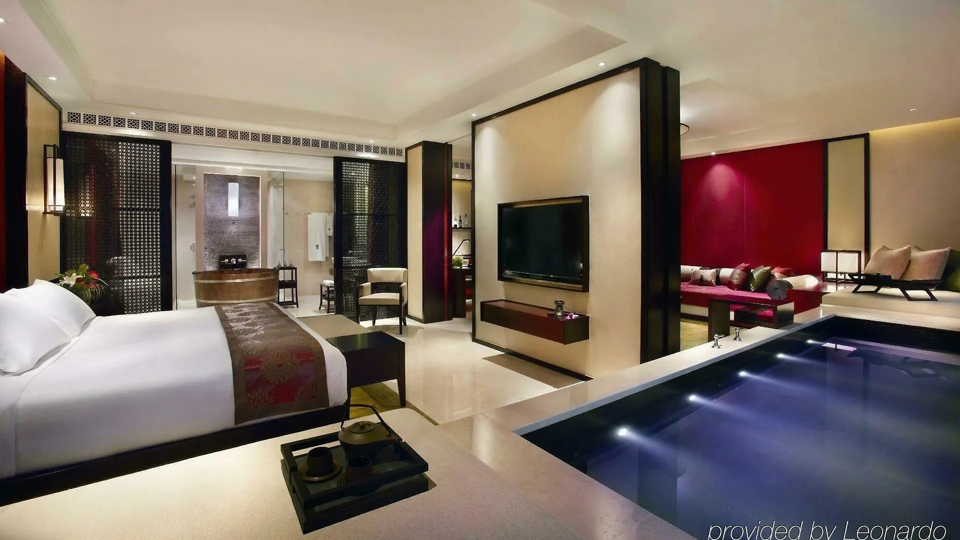 Banyan Tree Macau Hotel 5*,